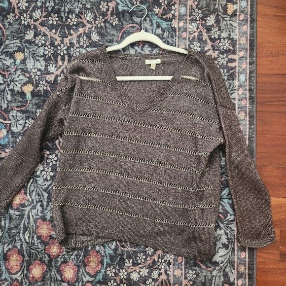 silence + noise Sweaters - Women's Brown & Gold Sparkle V-Neck Sweater